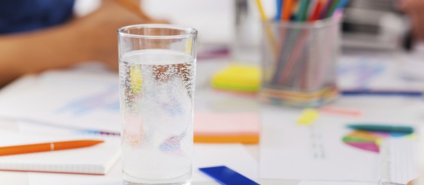 La maturità si avvicina, un modo per superarla brillantemente? Bevendo acqua