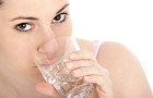 Vuoi dimagrire? Bevi acqua