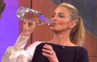 Cameron Diaz: «Appena mi sveglio bevo un litro d’acqua!»